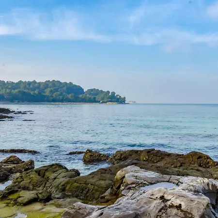 Bare-3 * Rovinj